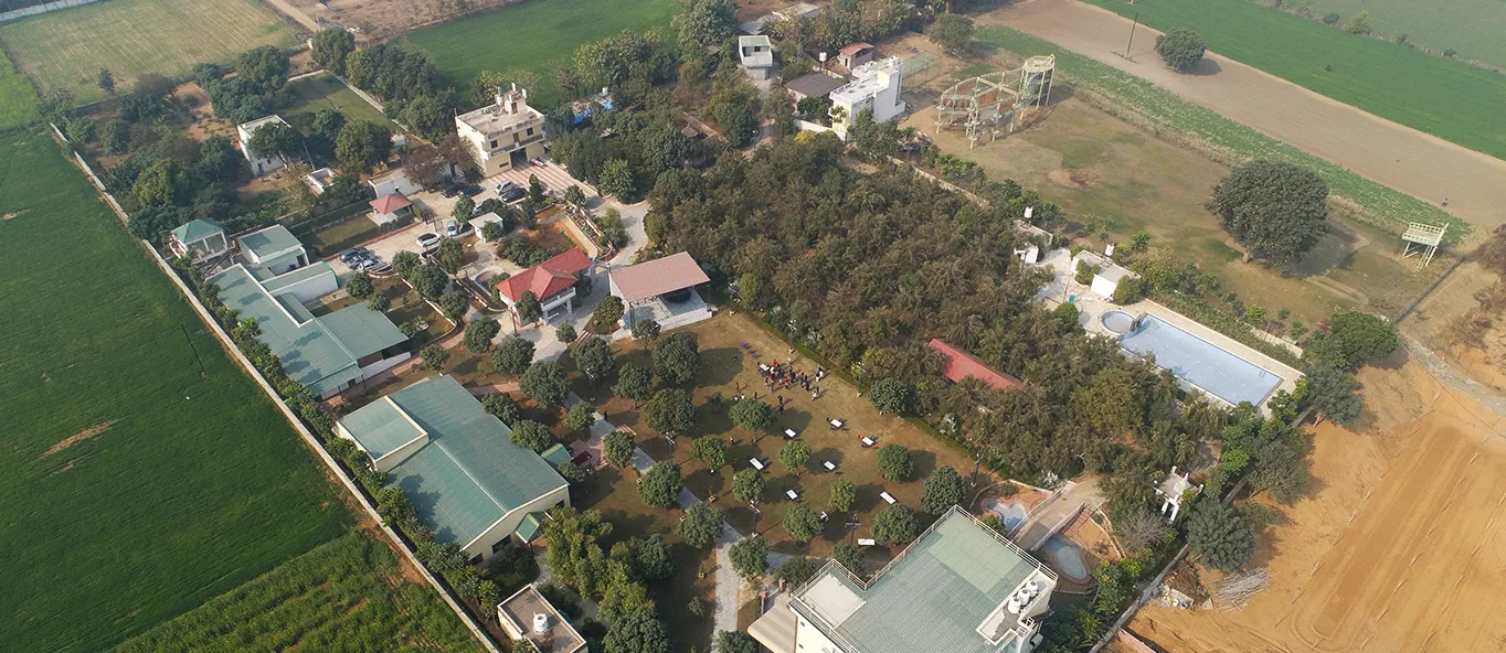 about madhav farm house