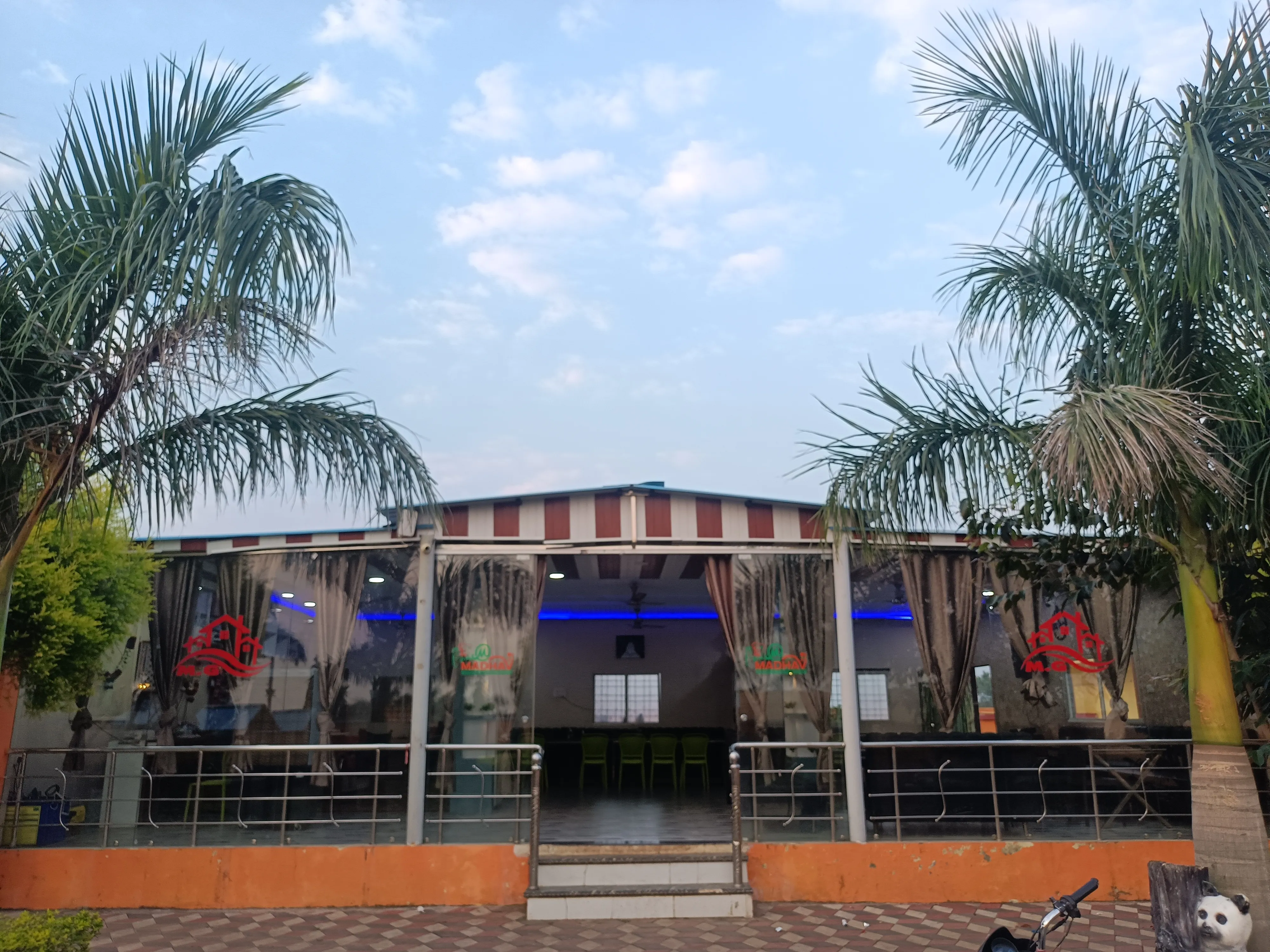 farm stays in Sironj