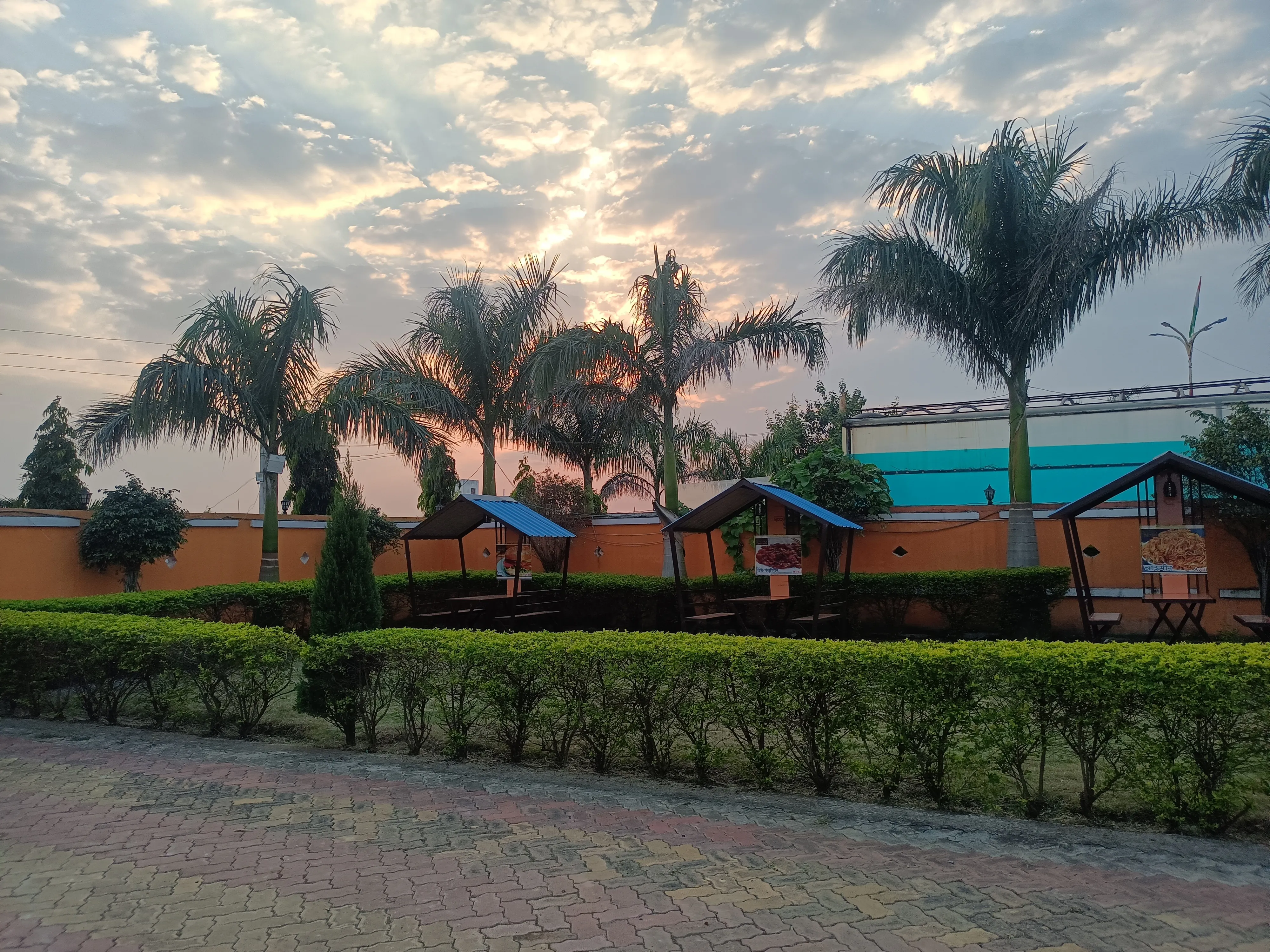 Madhav Farm House Sironj activities